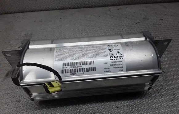 BMW 5 E60 E61 Passenger airbag 39703970809L