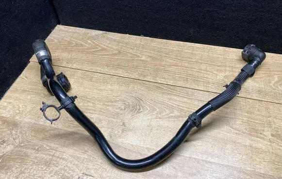 Jaguar I-Pace Engine coolant pipe/hose J9D38D138AD