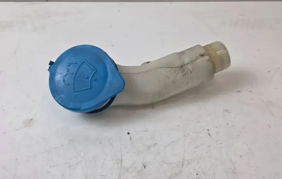 Honda CR-V Window washer liquid tank fill tube 