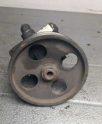 Peugeot Partner Power steering pump