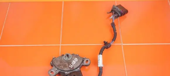 Porsche Cayenne (9PA) Other gearbox part 7L0971771 16MB17