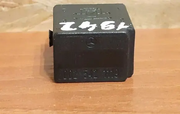 Mercedes-Benz E W211 Other relay 4RA00781300 1942
