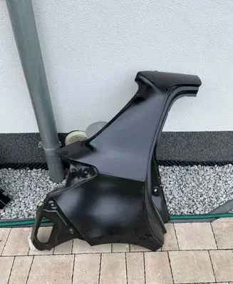 Toyota Yaris Side car body part 