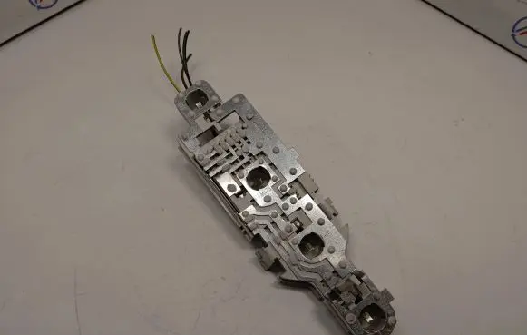 BMW 3 E46 Tail light bulb cover holder 6918925 63216918925
