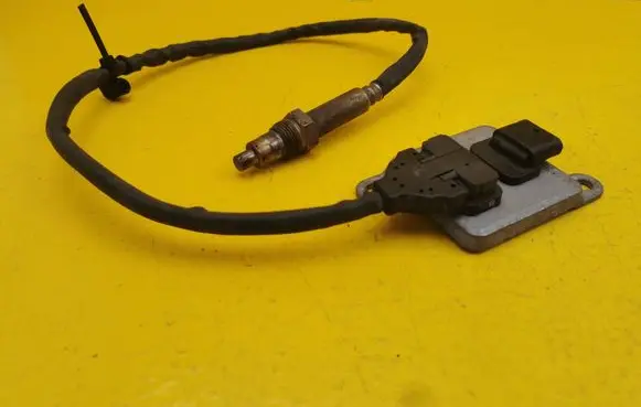 Mercedes-Benz Vito Viano W447 Lambda probe sensor A0009059703