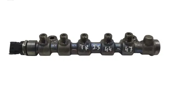 Renault Kangoo II Fuel main line pipe 8201003197