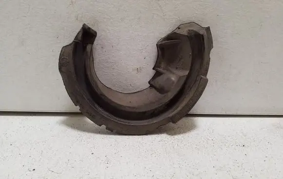 Volkswagen PASSAT B8 Front coil spring rubber mount 5Q0412545D