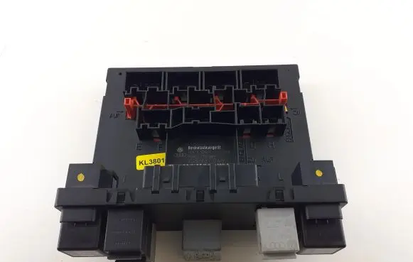 Volkswagen PASSAT CC Comfort/convenience module 3C8937049D KL3801