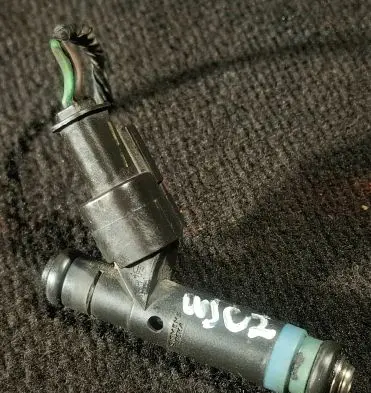 Jeep Grand Cherokee (WJ) Fuel injector 683418 X313C02913