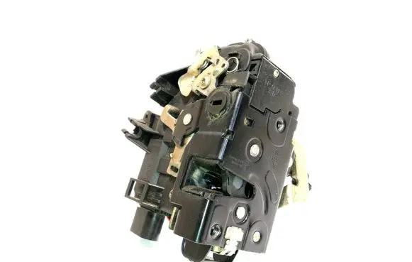 Audi A6 S6 C5 4B Rear door lock 4B0839016B