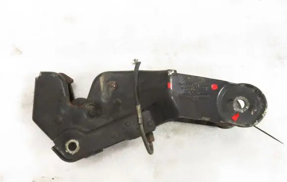 Man TGE 1gen Engine bonnet/hood lock/catch FHS35A1023497