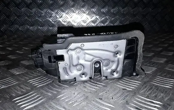 BMW X1 F48 F49 Front door lock 728193709