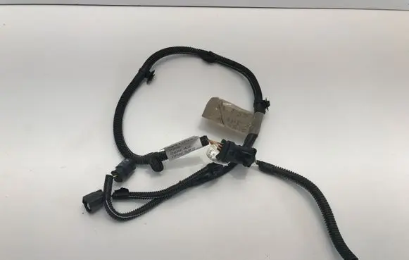 Citroen C4 III e-C4 Positive wiring loom 9834135380