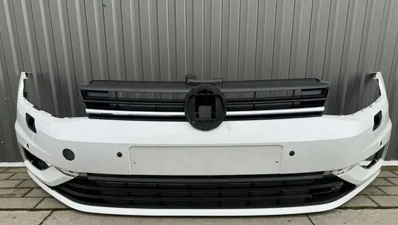 Volkswagen Golf VII Front bumper 5G0807221F 55D302215