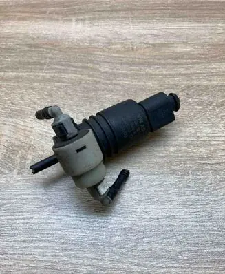 Audi A6 S6 C6 4F Windscreen/windshield washer pump 1T0955651A 3028143