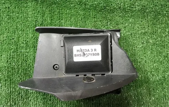Mazda 3 II Blind spot module BHS267Y80B