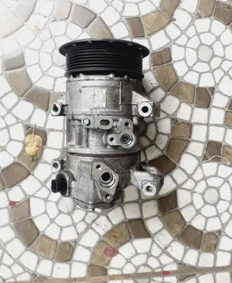 Toyota RAV 4 (XA30) Air conditioning (A/C) compressor (pump) 4472601258 5SE12C 04L01599