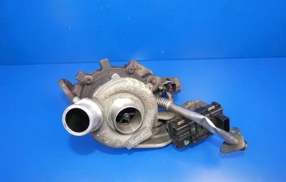 Jaguar XJ X351 Turbo AX2Q6K682CB 7784004 01045121