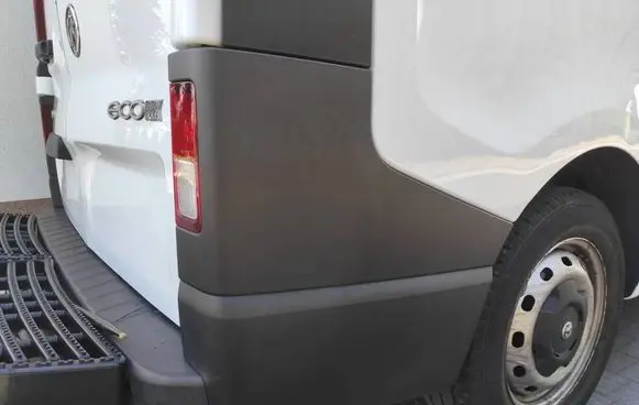 Opel Vivaro Rear bumper corner part panel trim 850162827R