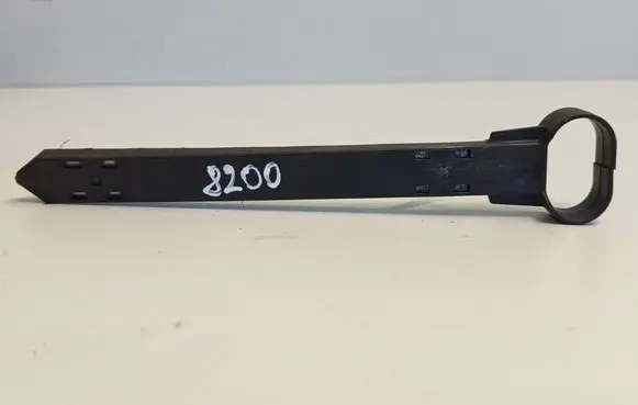 Headlight/headlamp mounting bracket
