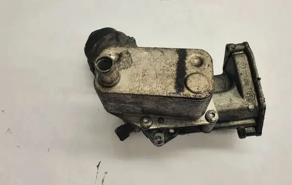 BMW 3 E90 E91 Engine oil radiator 7787072