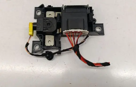 Mercedes-Benz EQE v295 Battery relay fuse 