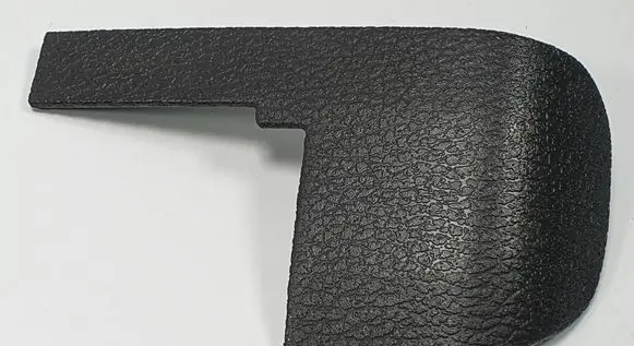 Ford Mondeo Mk III Rear seat rail trim cover 9208274