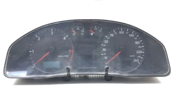 Audi A4 S4 B5 8D Speedometer (instrument cluster) 8D0920900M