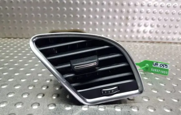 Audi A5 8T 8F Dashboard side air vent grill/cover trim S26371059 8T1820902G
