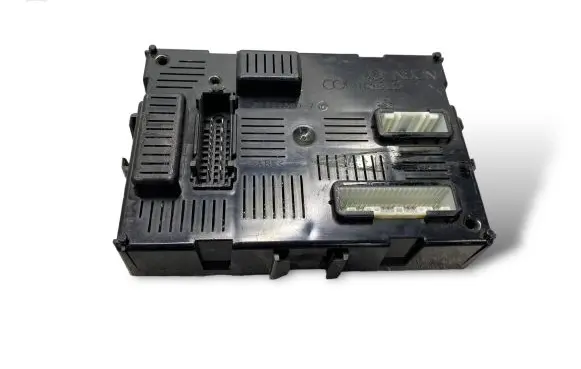 Nissan Tiida C11 Comfort/convenience module BCML2NV 216693930 284B2EM01B