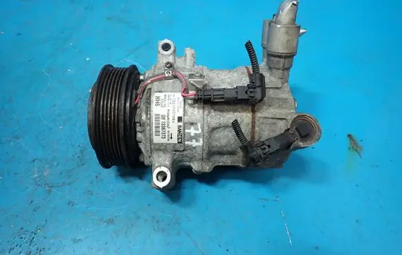 Opel Insignia A Air conditioning (A/C) compressor (pump) 13367373