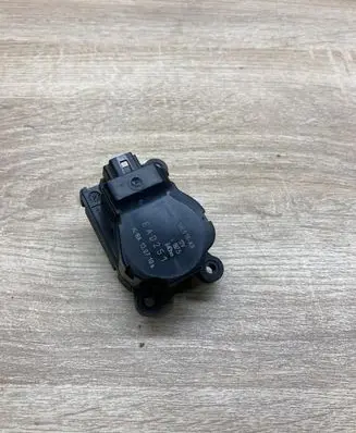 Ford Mondeo Mk III Air flap motor/actuator 3M5H19E616AB EAD251