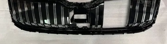 Skoda Superb B8 (3V) Front bumper upper radiator grill 3V0853653J