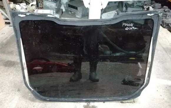Ford Fusion II Rear windscreen/windshield window 