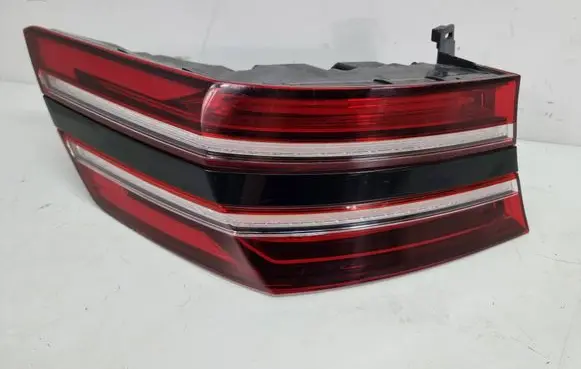 Genesis G80 Rear/tail lights 92401T1000