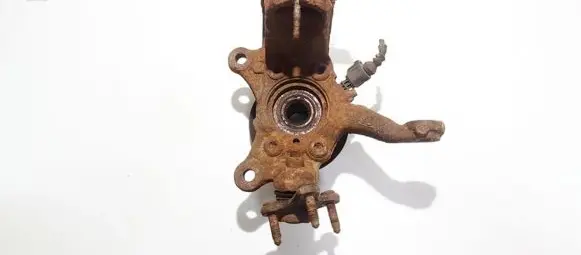 Front wheel hub