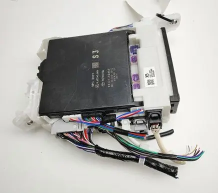 Toyota Yaris Cross Central body control module 892210DA80 8273052R90