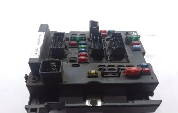 Fiat Ulysse Fuse module 9646405280