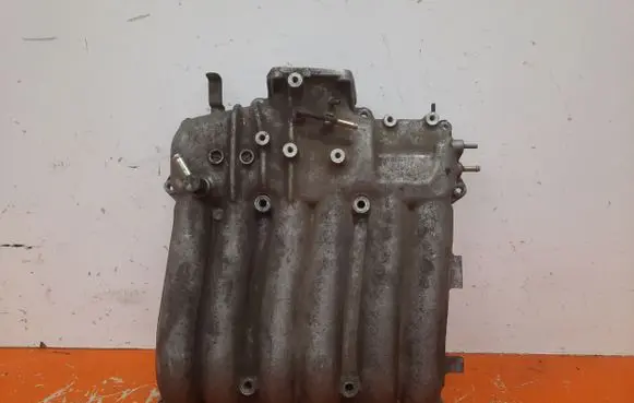 Nissan Pathfinder R50 Intake manifold