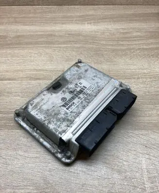 Seat Leon (1M) Engine control unit/module ECU 038906012BS 0281010228