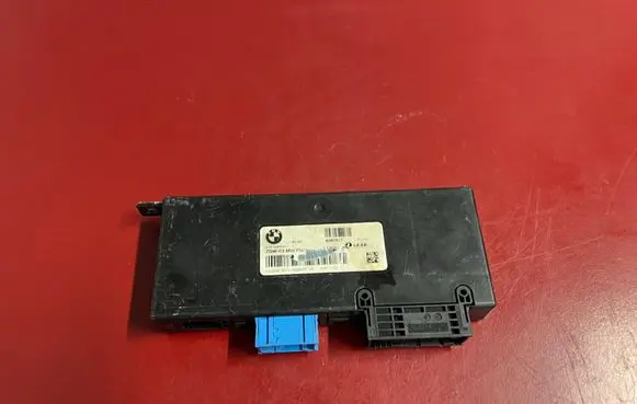 BMW X3 F25 Gateway control module 9267517 61359267517