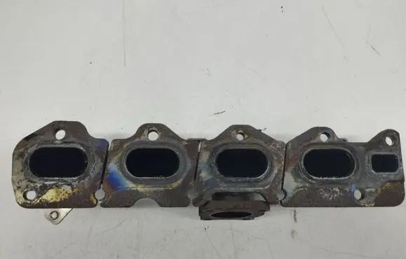Ford Kuga II Exhaust manifold 00789793