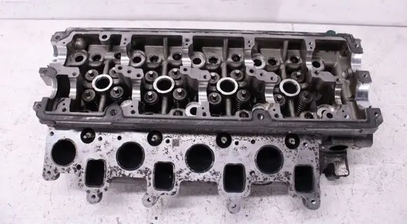 Skoda Superb B6 (3T) Engine head CFG 03L103373J R03L103373J