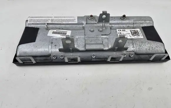 Volkswagen Golf VII Knee airbag 5G1880841C 440372572232