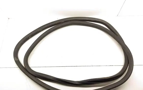 Audi A6 S6 C6 4F Front door rubber seal 4F0831721C