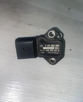 Audi A4 S4 B7 8E 8H Air pressure sensor 038906051B 0281002399