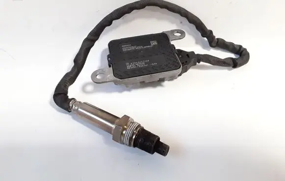 Mercedes-Benz E W212 Lambda probe sensor A0009057108 A2C12776200