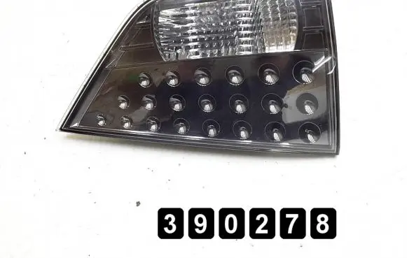 Mitsubishi Outlander Tailgate rear/tail lights 1146356l