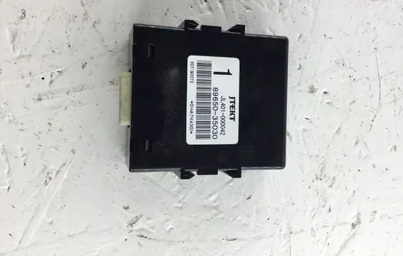Toyota Land Cruiser (J150) Other control units/modules JL401000042 8965035030