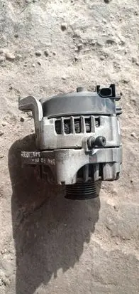 BMW 5 F10 F11 Generator/alternator 7807187 13122011 2543517B